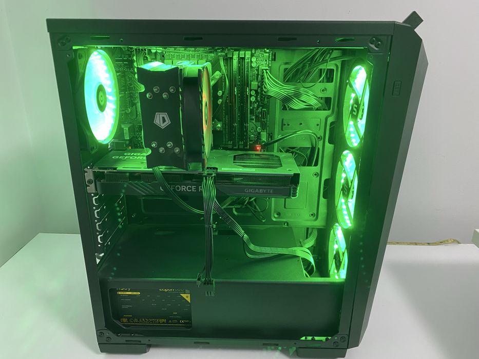 PC gaming –  Intel i5-13400F / RTX 4060 Gigabyte / 16GB RAM / SSD 1TB NVMe