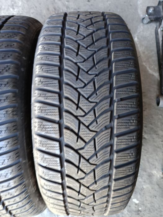 Зимни гуми -2021г.-17цола-205/50-1бр.-95лв."DUNLOP"