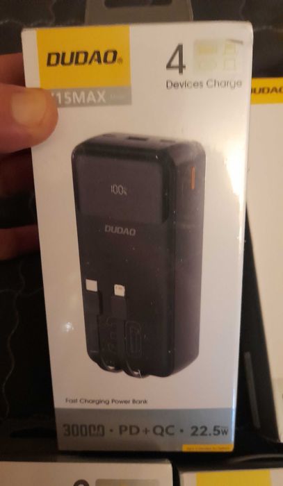 baterie externa 20000-30000mA powerbank fast charge , Magsafe , afisaj