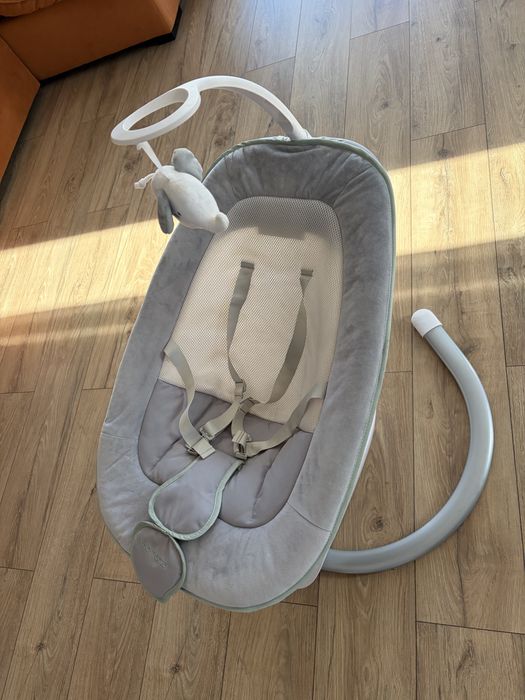 Balansoar electric Momcozy CocoSway 3D Motion – stare excelentă