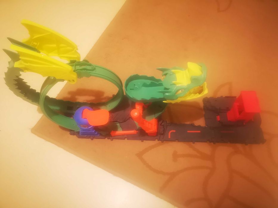 Писта на Hotweels