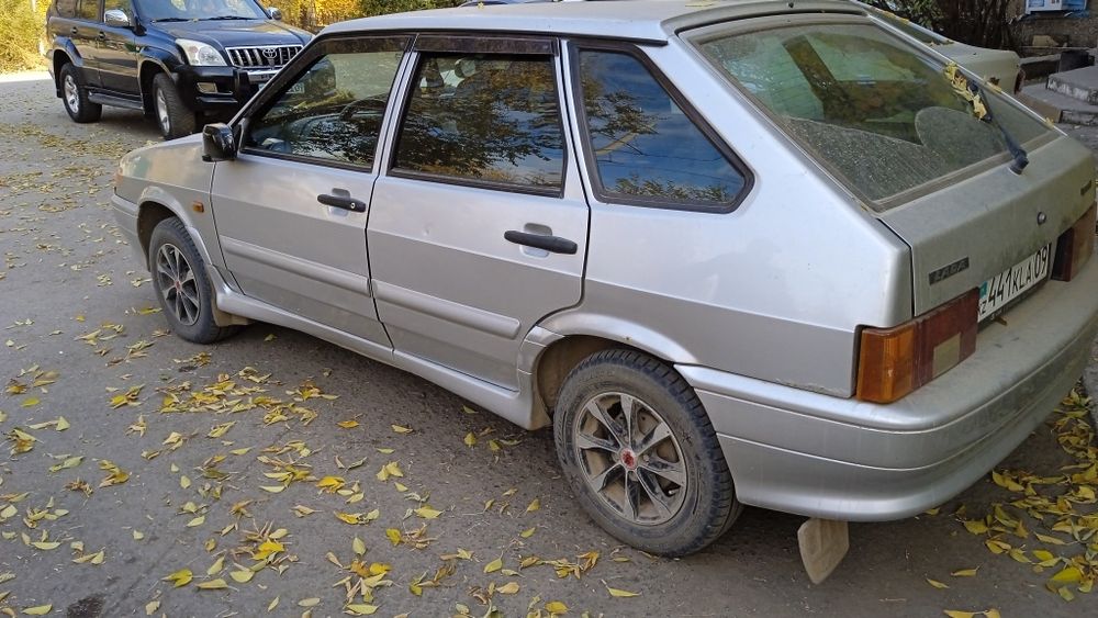 Продам машину ВАЗ2114.