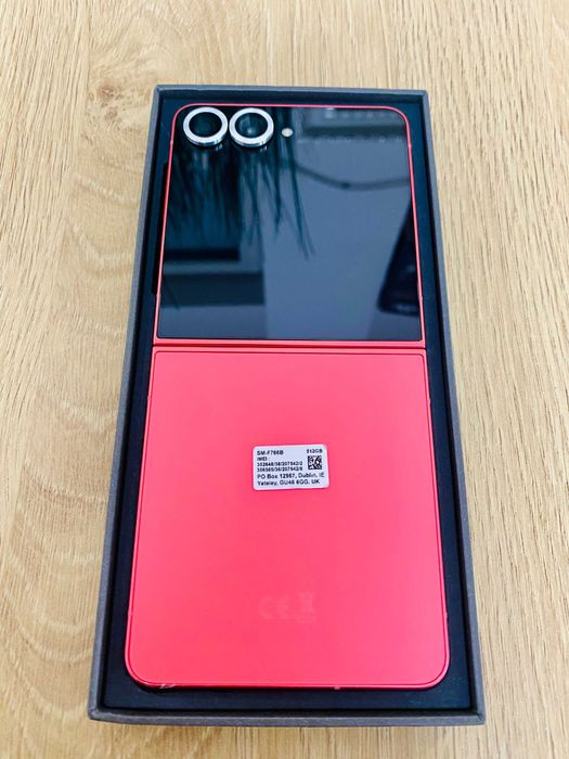 НОВ !!! Samsung Galaxy Z Flip7, 12GB RAM, 512GB, 5G, Coralred, ЗОРА