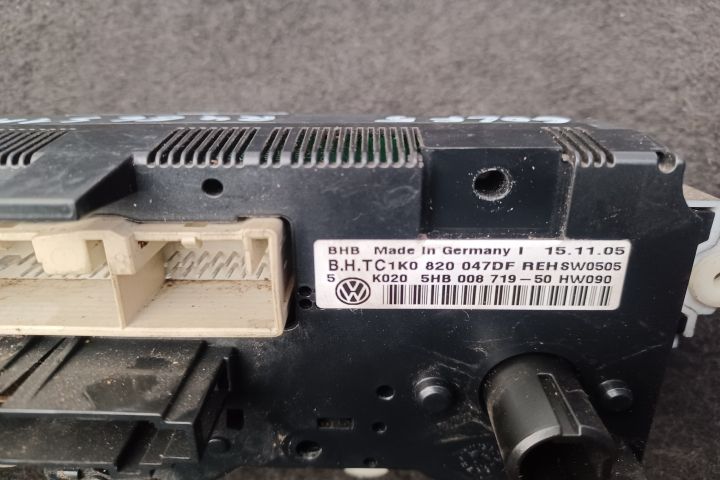 Comanda AC 1K0820047DF 5HB008719 1K0820047DF 5HB008719 Volkswagen VW