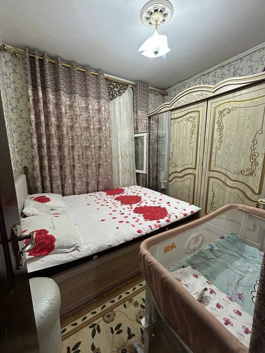 Продается 5 ти комнатная квартира, Район Сергели 5, метро 2я станция