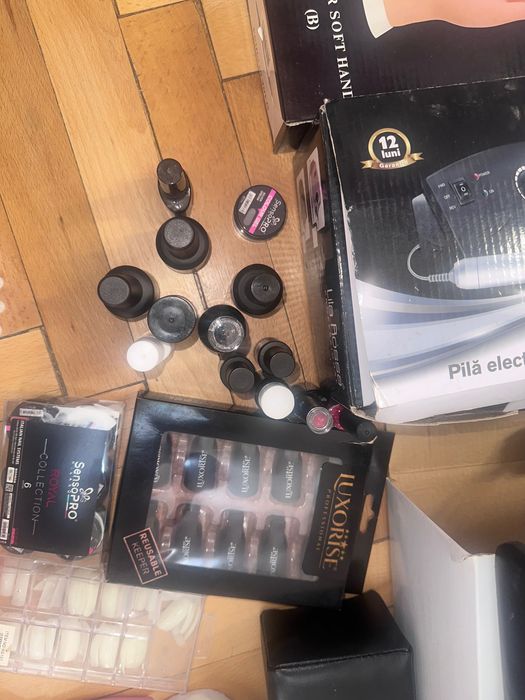 De vânzare!!! Produse unghii cu gel!!