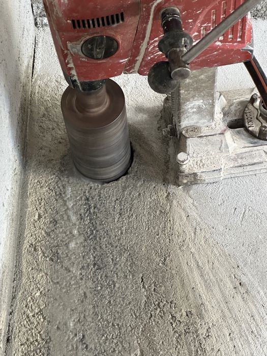 Servicii Carotare beton,caramida si bca.