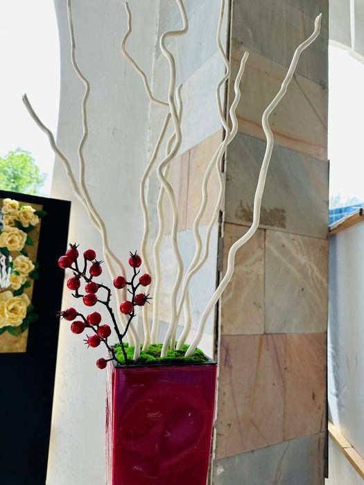 Ofisni gul. Quritilgan behi daraxti trent gullardan biri. İnteryerni i