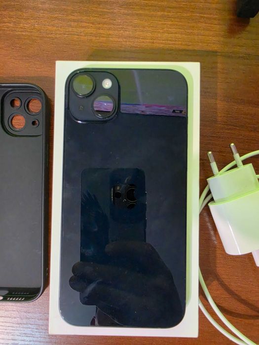 Продам iphone 14 plus / айфон 14 плюс