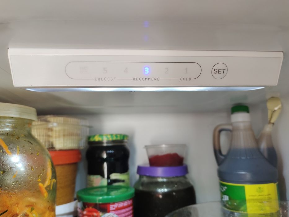 Продам холодильник