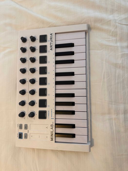Arturia MiniLab MkII