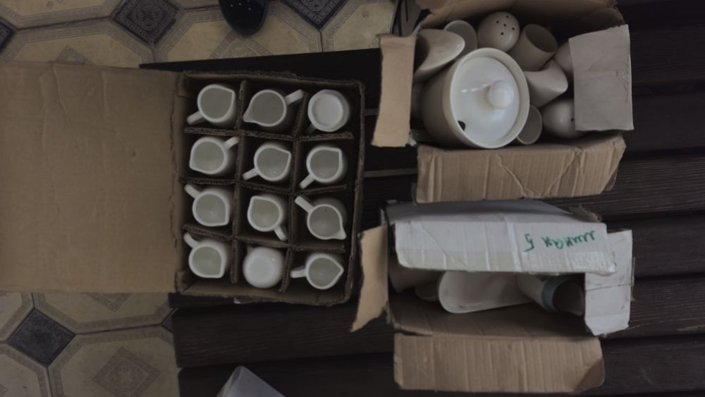 Посуды и пренодлежности для кафе