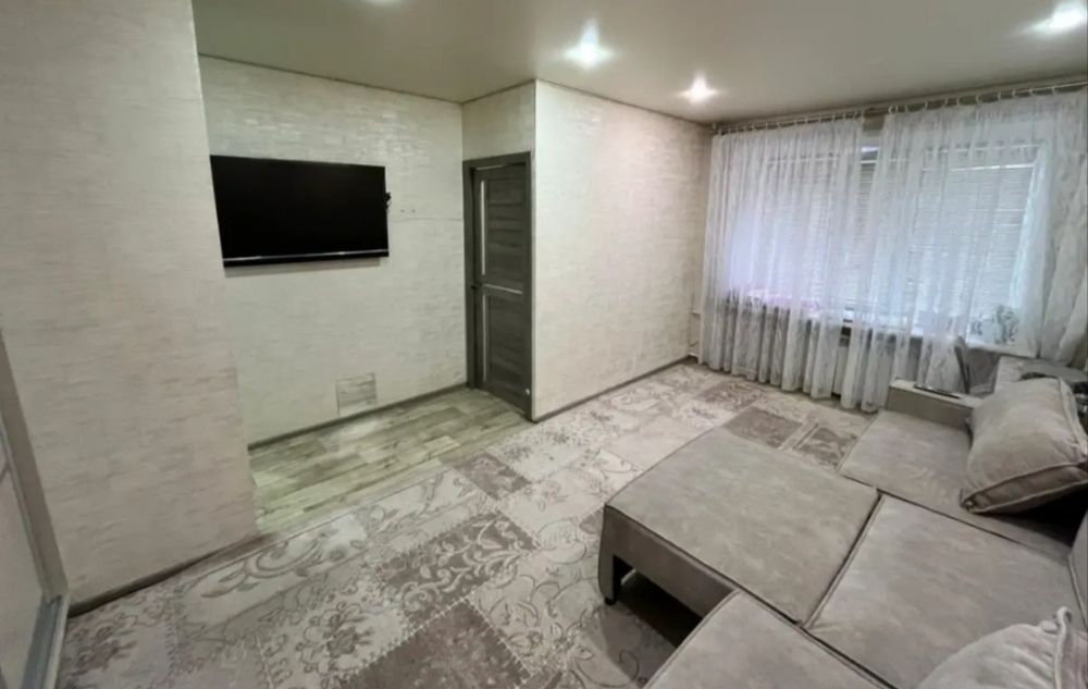 Продам ковёр хороший