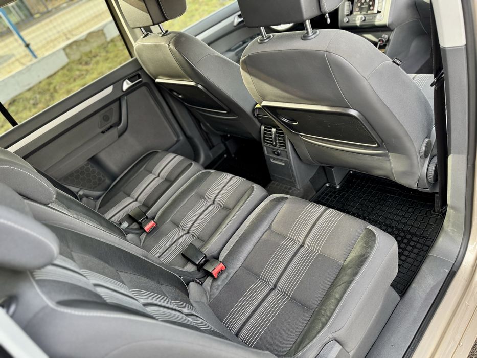 VW Touran 2.0 TDI DSG 2013 • MATCH • 137.251 km reali • Bi-Xenon •Navi