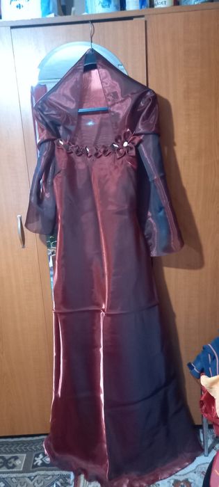 Vand rochie ocazie marimea 42 lunga