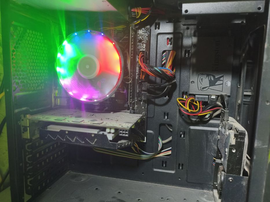 Компьютер - Для учебы, работы и дома. ( Торг есть)