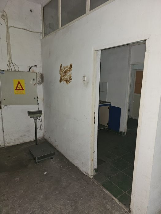 Spații de închiriat