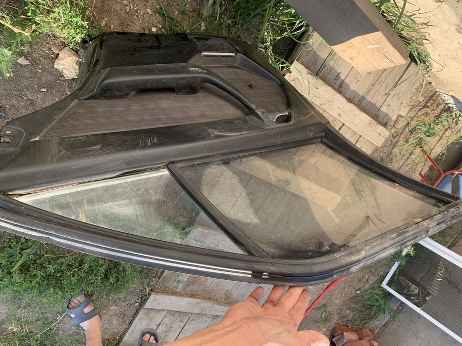 Продам дверь на мерс 124 в сборе