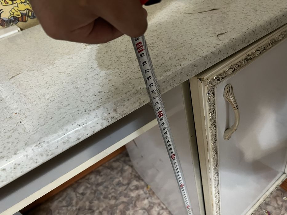 срочно продается шкаф