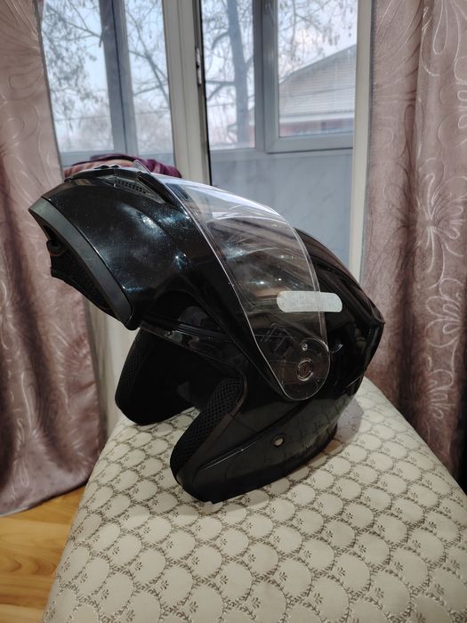 Продам шлем фактически новый