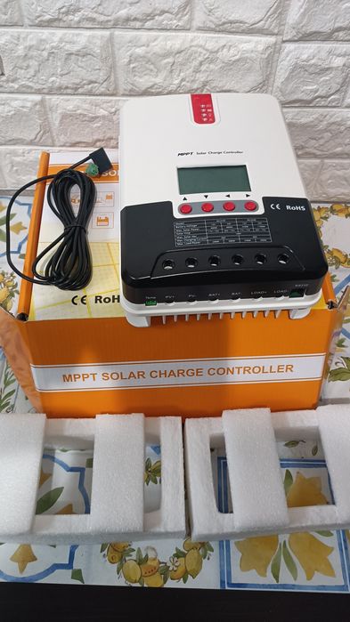 Regulator de încărcare solară MPPT 40A 12V/24V cu afișaj LCD – ML2440A
