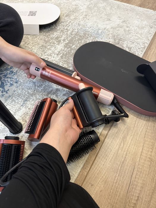 Дайсон стайлер. Dyson