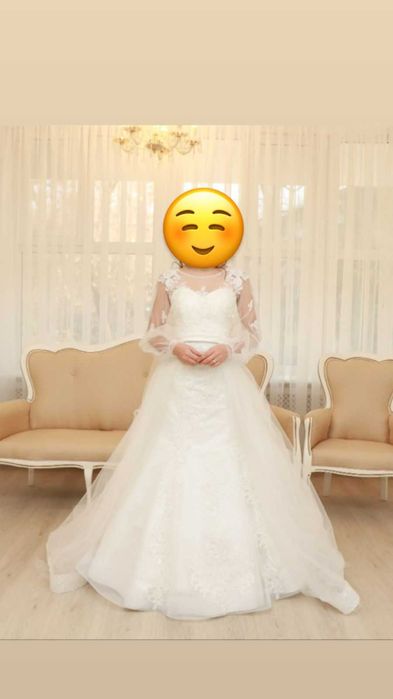 Продам свадебное платье с шлейфом