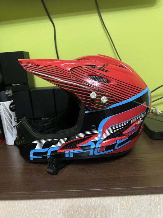 Продавам каска форс без забележки по нея