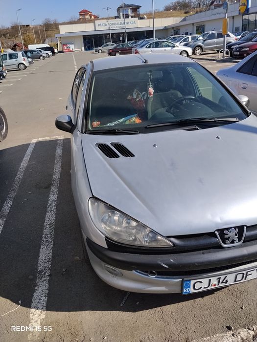 Vând Peugeot 206