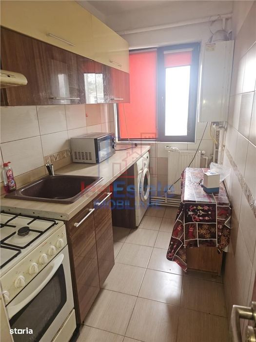Mircea Cel Batran apartament cu 2 camere  liber