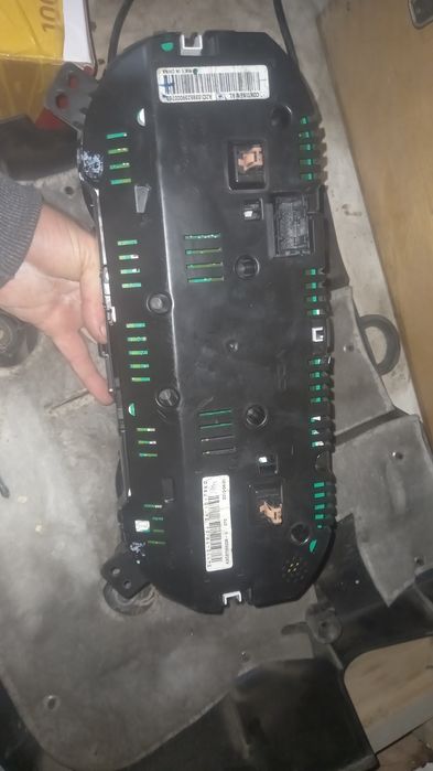 Щиток приборов,  панель приборов