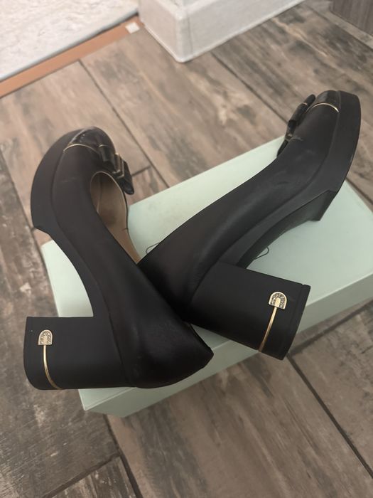 Кожный обувь кроссы, туфли