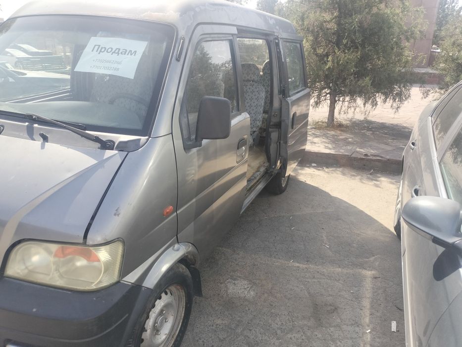 Dong feng. Микроавтобус