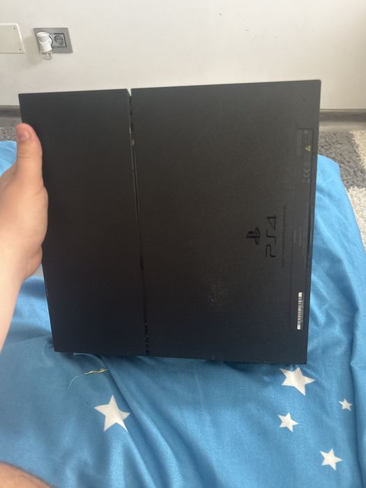 Consola Playstation 4 + jocuri