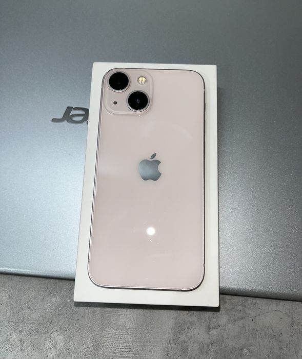 Iphone 13 mini.