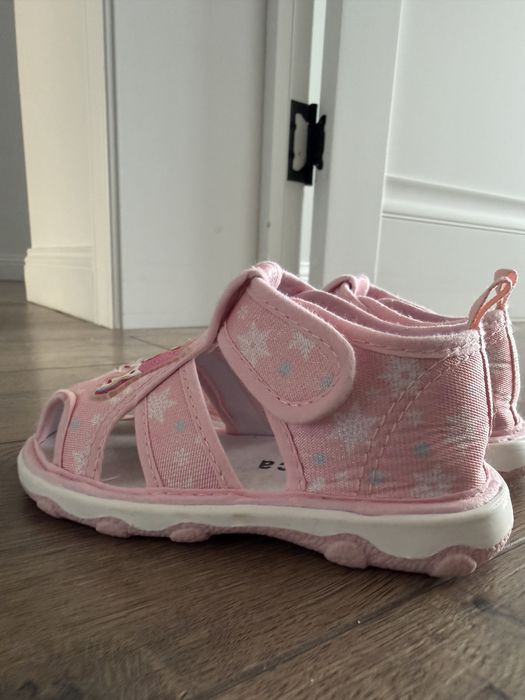 Сандалии для девочки