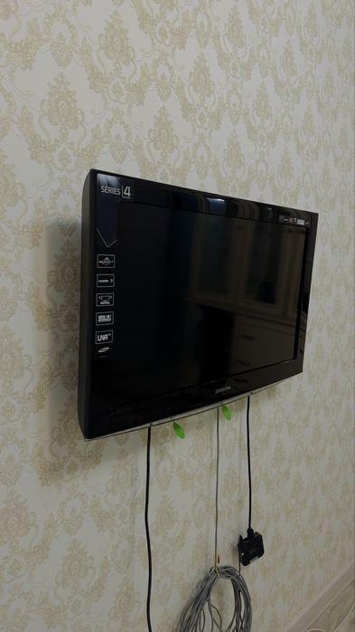 Samsung TV Series 4 продаеться
