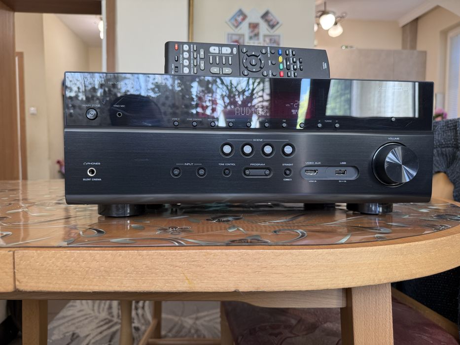 Yamaha RX-V681 Bluetooth Wi-Fi  Dolby Atmos
