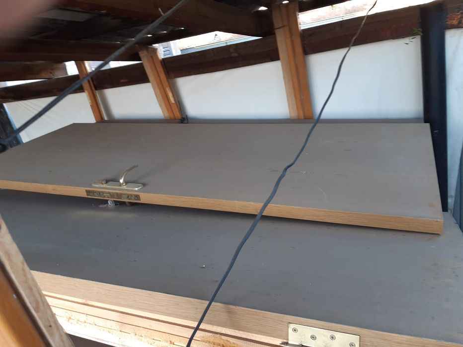 Продаю межкомнатную дверь