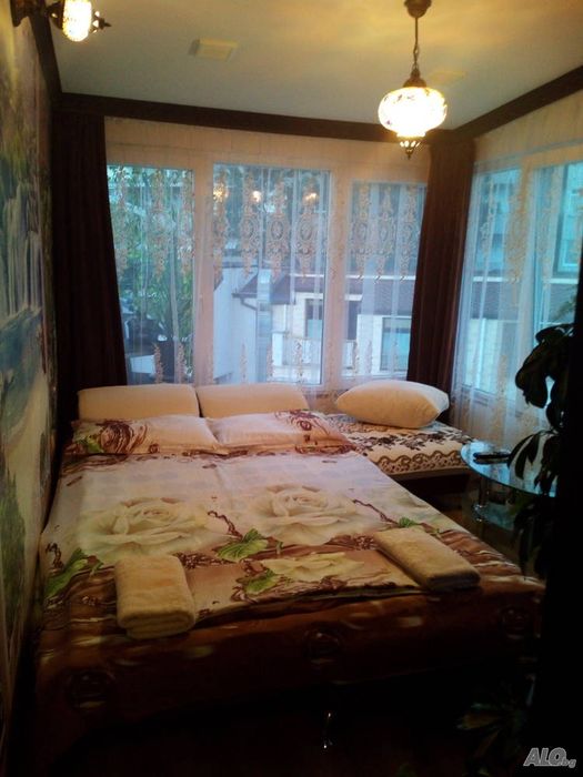 Тристаен апартамент под наем до ВИНС -700 €.