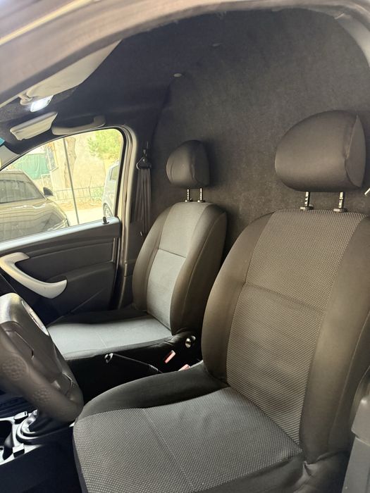 Lada largus furgon ………..