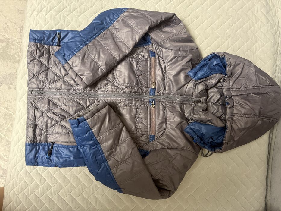 Курточка весна  134 см