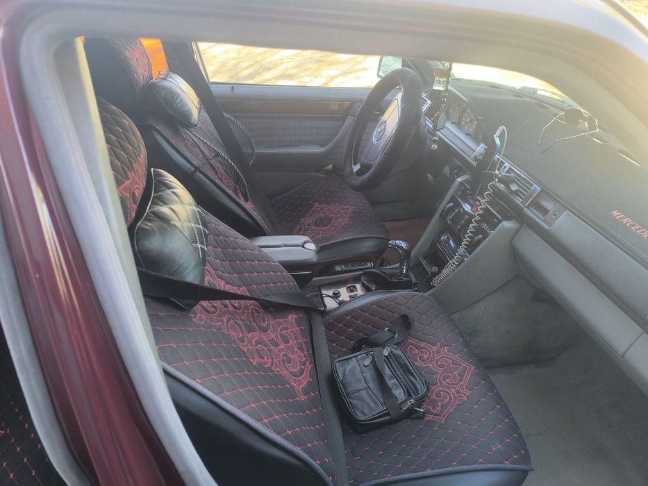 Продам Мерседес 124