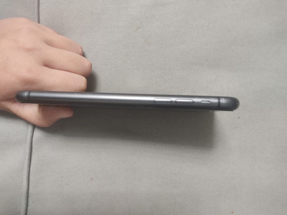 iPhone 11 рудный