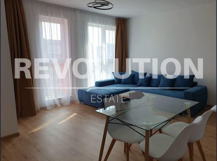 Дава се под наем Двустаен апартамент в Варна, Победа - 70 кв.м за 648.21 € - Снимка #1