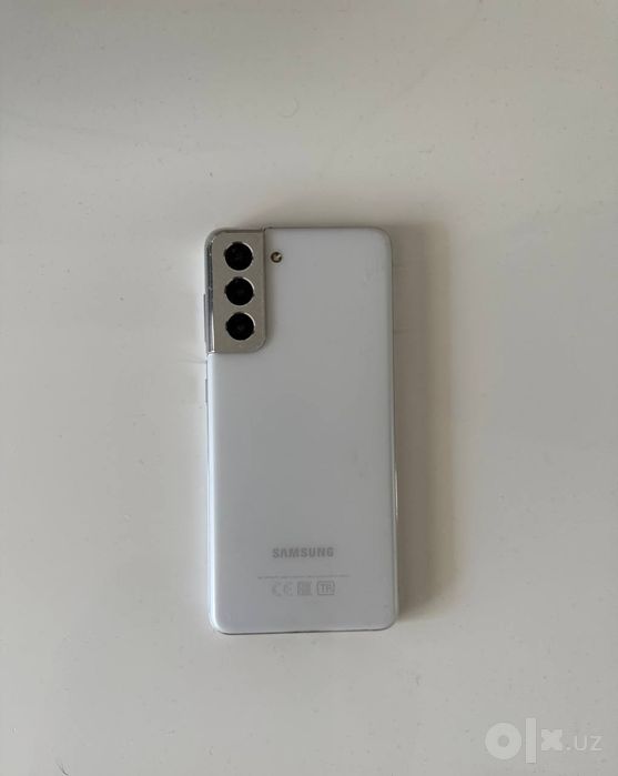 Samsung S21 256 с гарантией