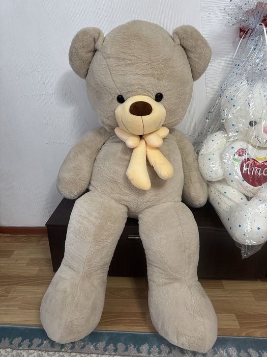 большой плюшевый мишка