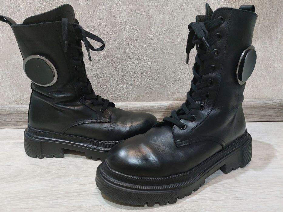 Женские зимние ботинки