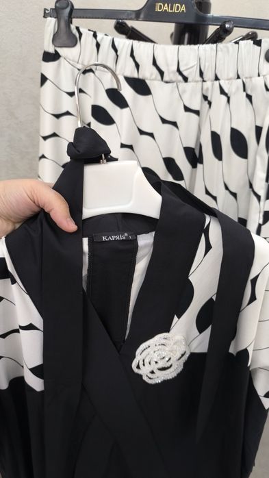 Новый кофта с юбкой