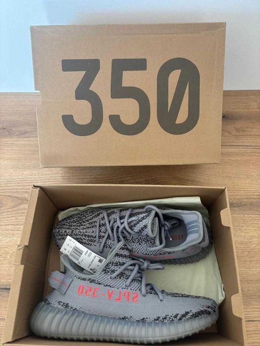 Adidasi Adidas Yeezy Boost gri marimea 43.5